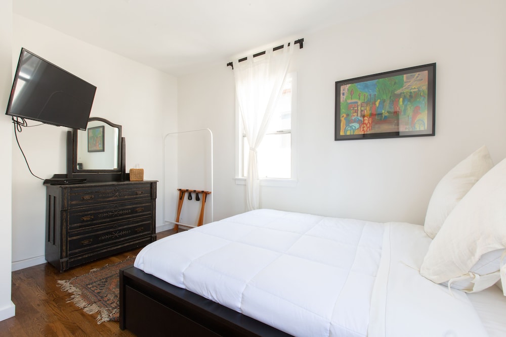 Bungalow, 2 Double Beds photo 3