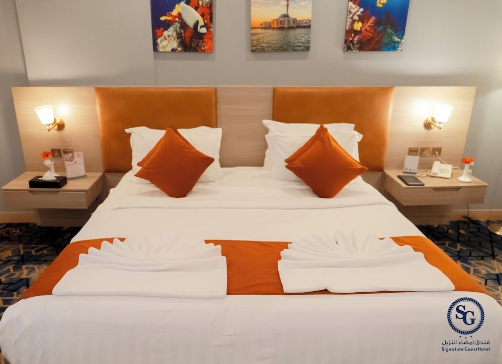 Deluxe Double Room Single Use, 1 King Bed - Photo 5