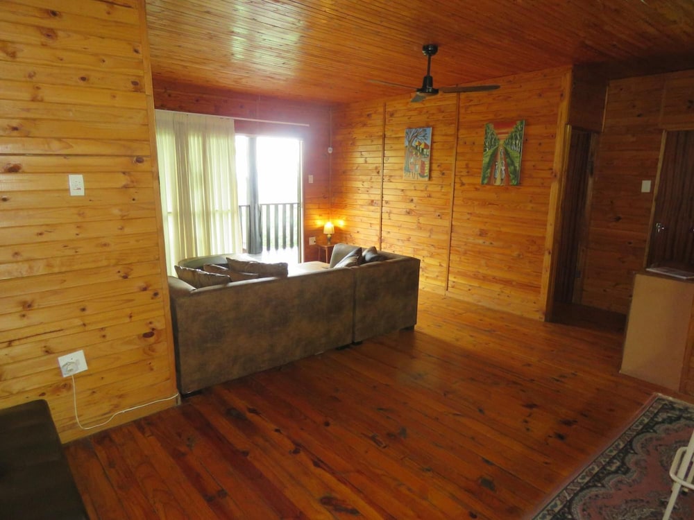 Deluxe Chalet photo 3