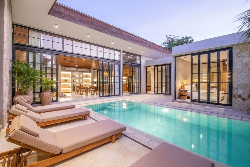 Villa (5 Bedrooms) photo 1