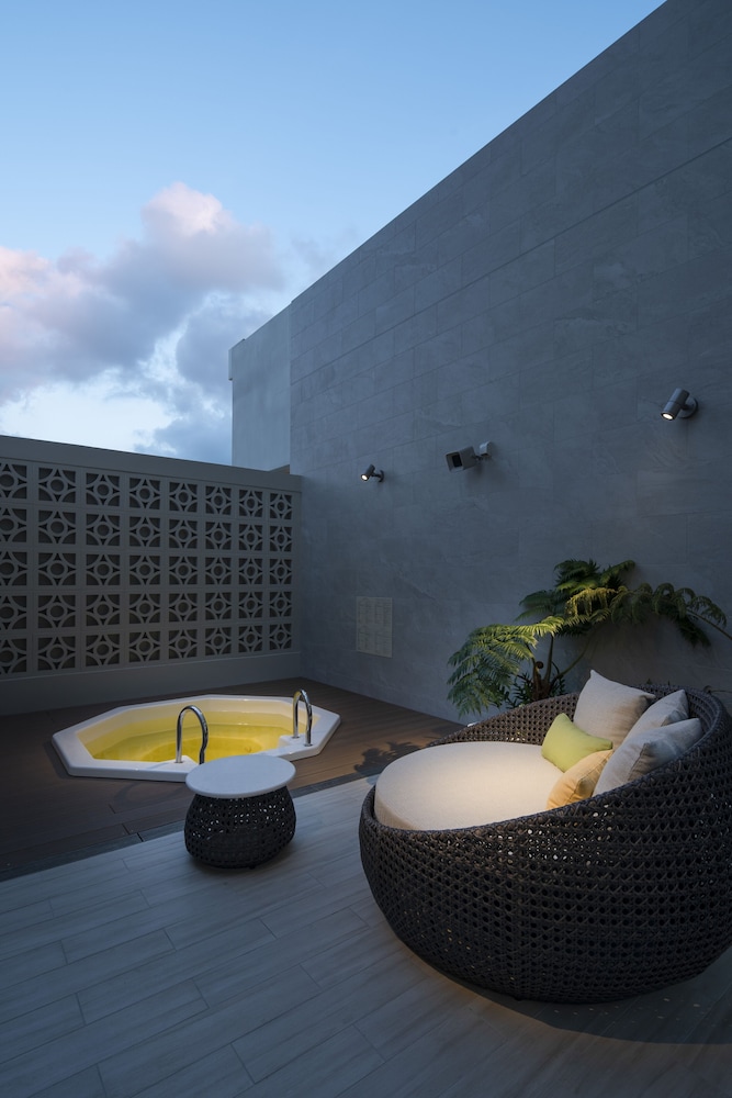 Deluxe Room, Non Smoking (with Private Hot Spring) - Photo 5