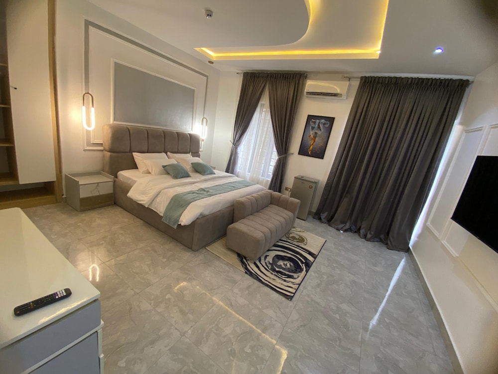 Classic Room, Balcony, City View