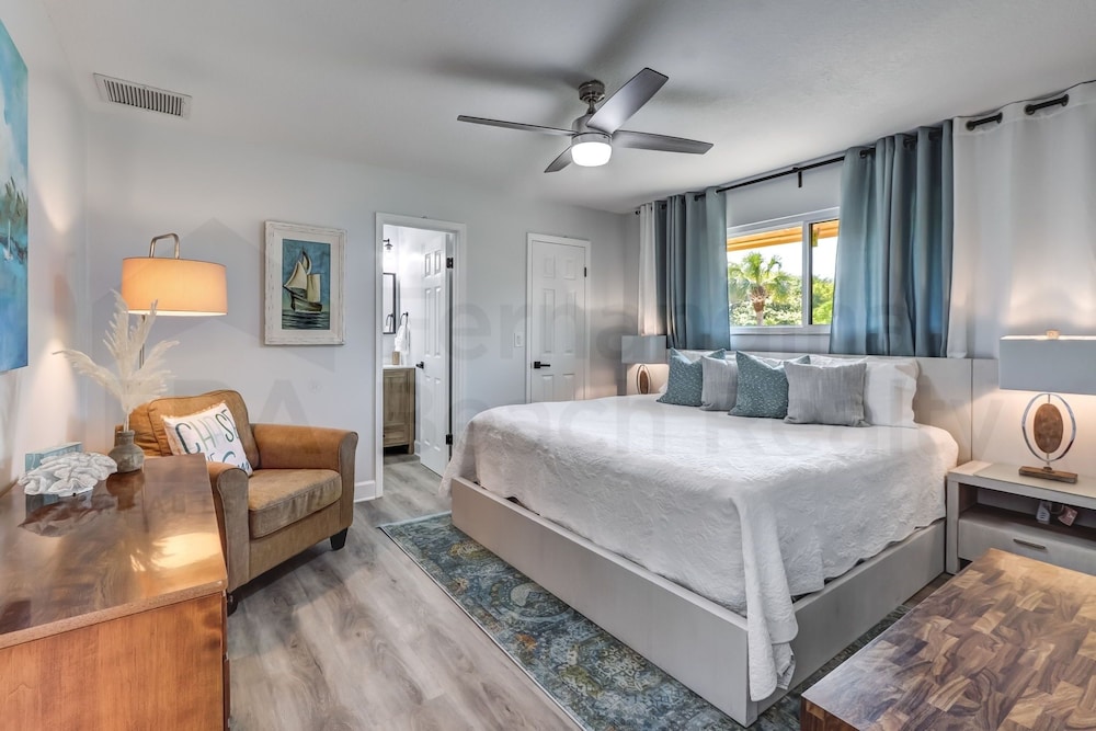 Condo, 3 Bedrooms