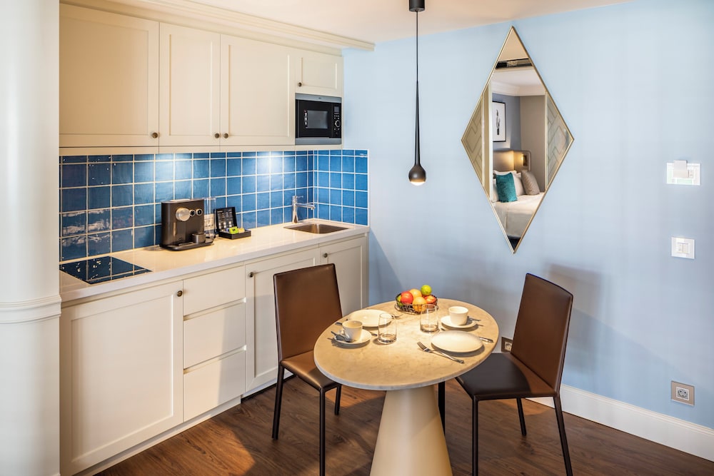 Executive Suite, 1 Bedroom thumbnail 6