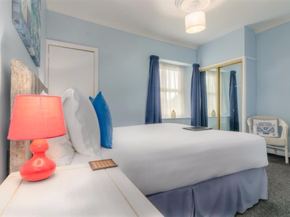 Superior Double Room, Ensuite (Standard) photo 3