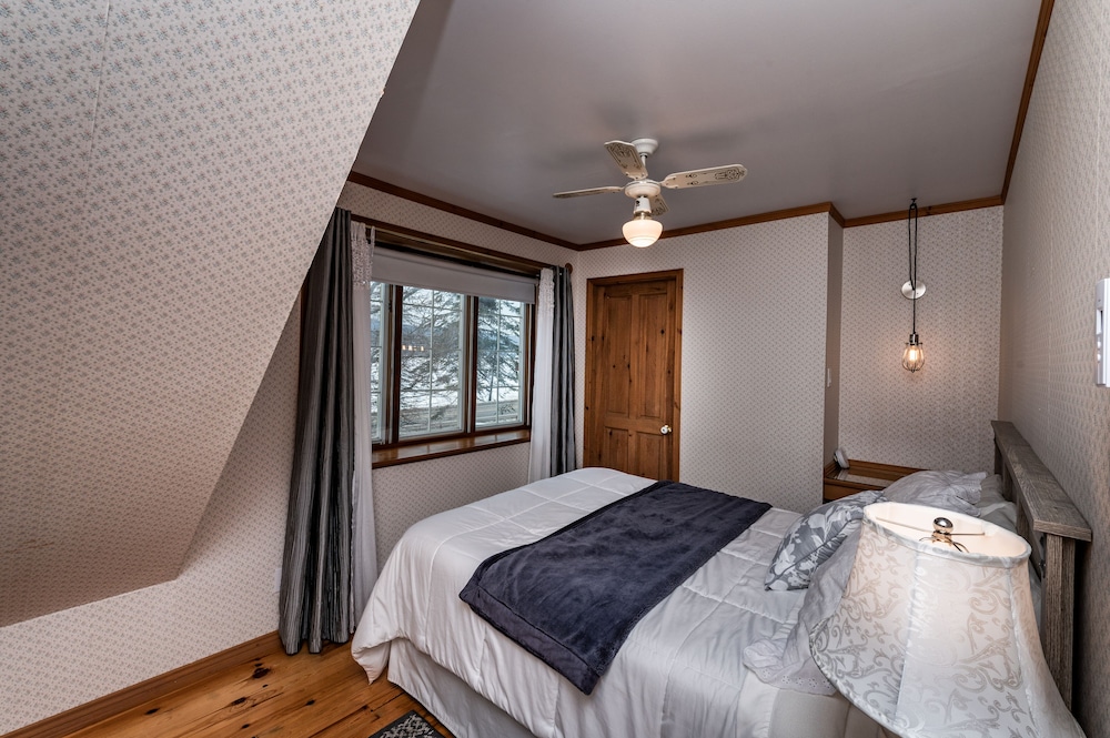 Classic Room, 1 Queen Bed photo 1