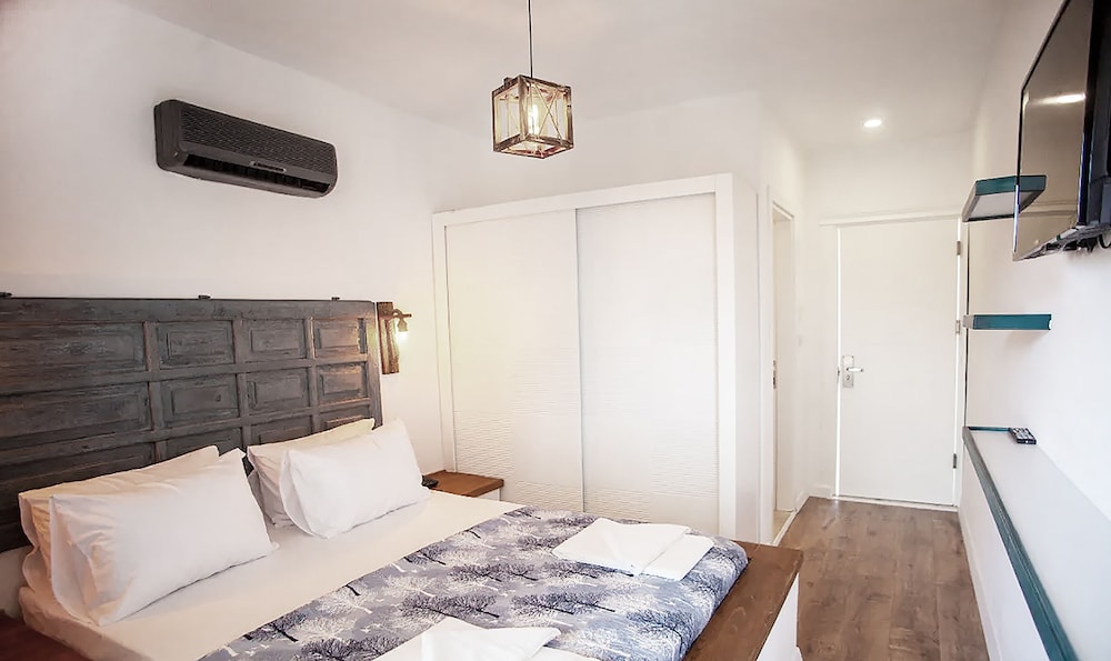 Double Room, Non Smoking, Garden View photo 2