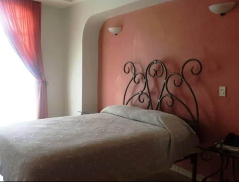 Standard Room photo 3