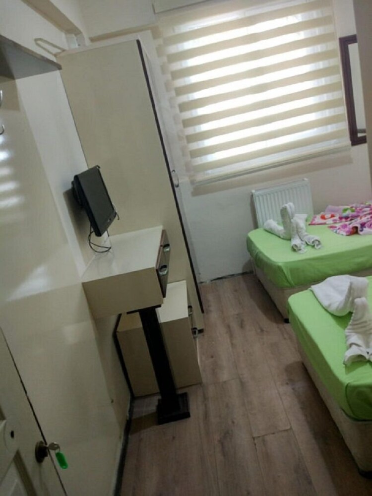 Standard Triple Room photo 2