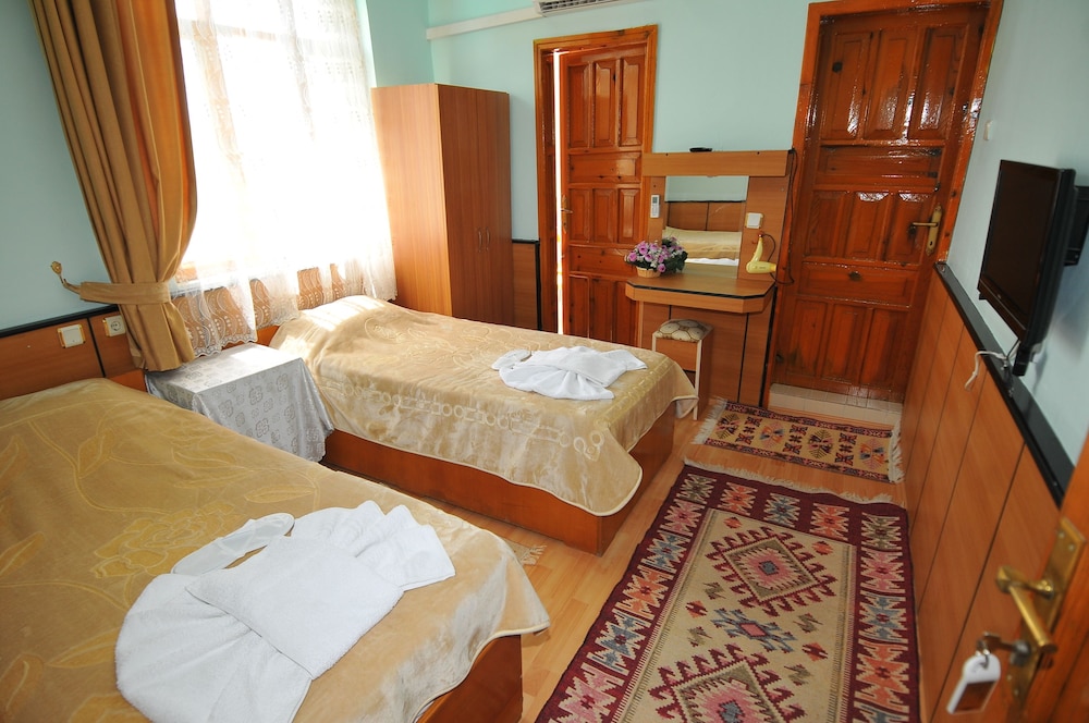 Standard Twin Room photo 1