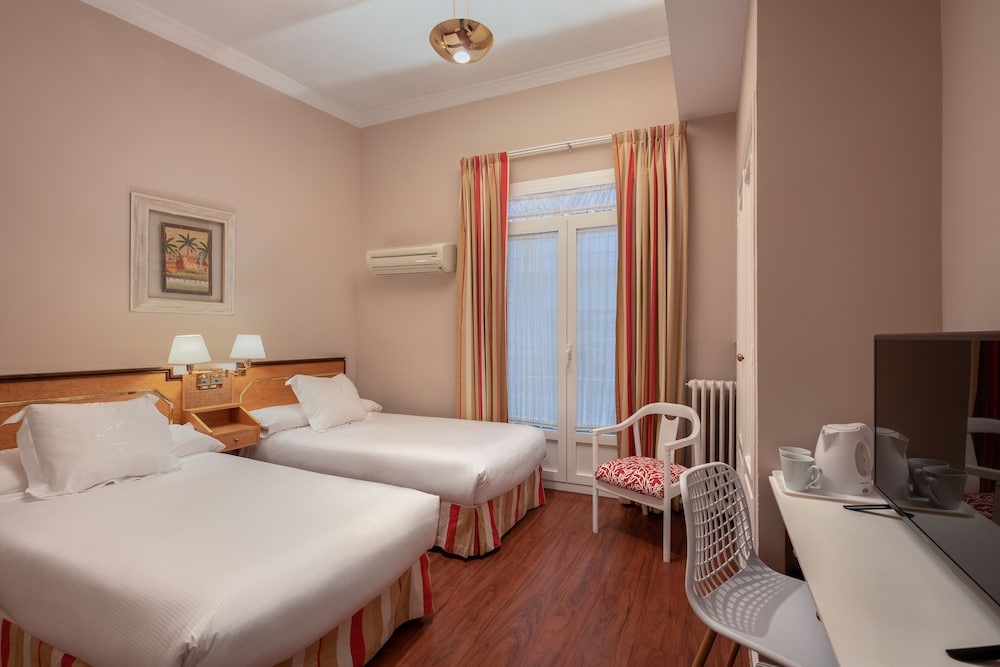 Double Room, Terrace - Photo 3