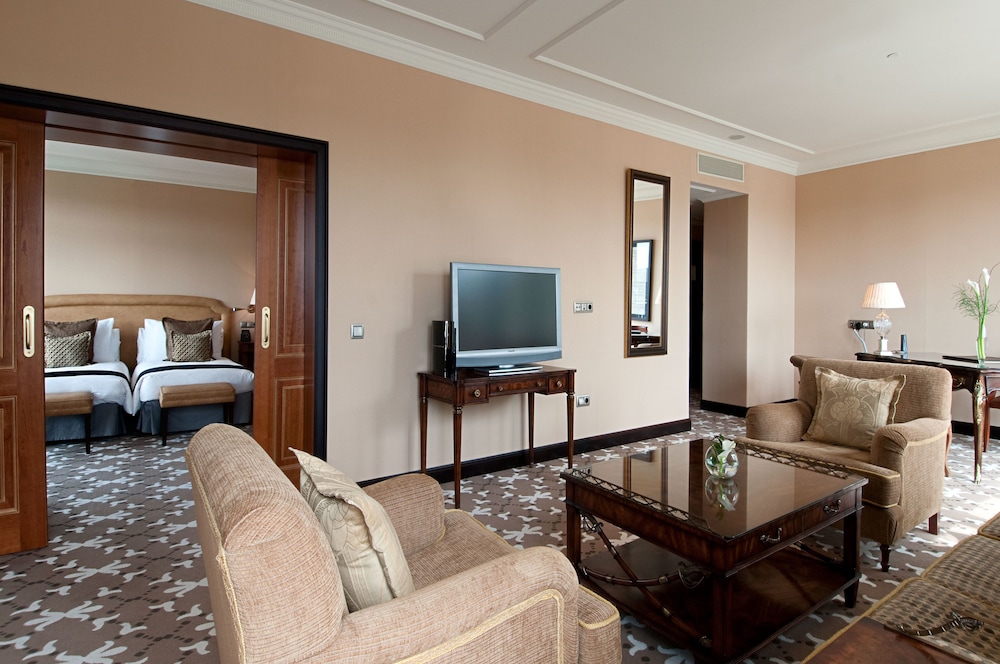 Junior Suite - Photo 13