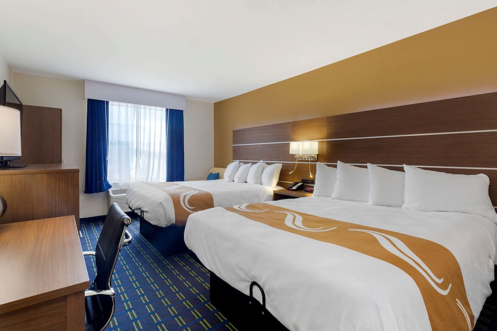 Standard Room, 2 Queen Beds, Non Smoking - Photo 1