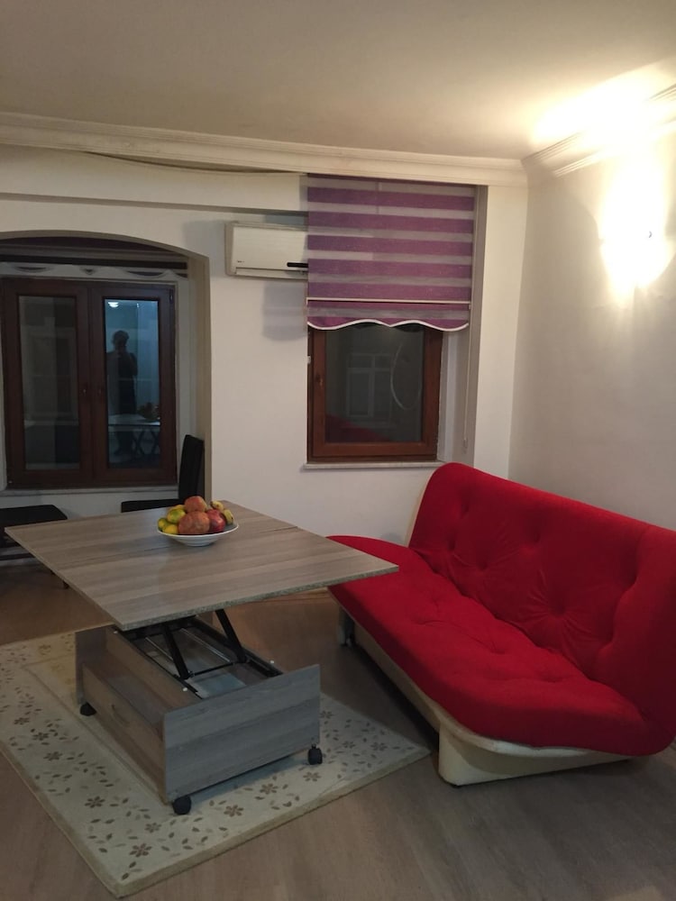 Suite, 1 Double Bed With Sofa Bed, Non Smoking, City View photo 2