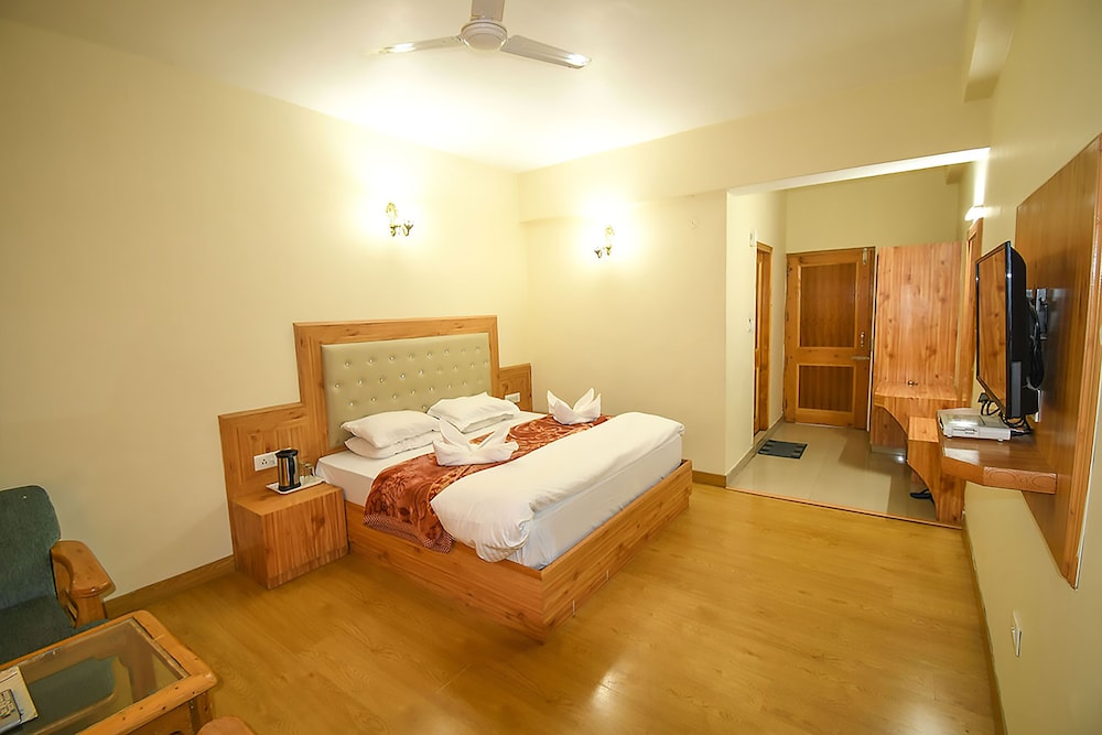 Deluxe Room - Photo 3