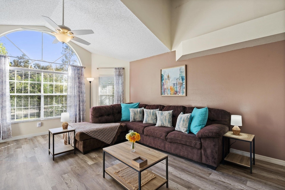 Condo, 3 Bedrooms