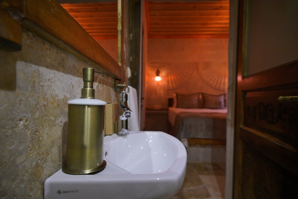 Hanzade Deluxe Stone Room - Photo 20