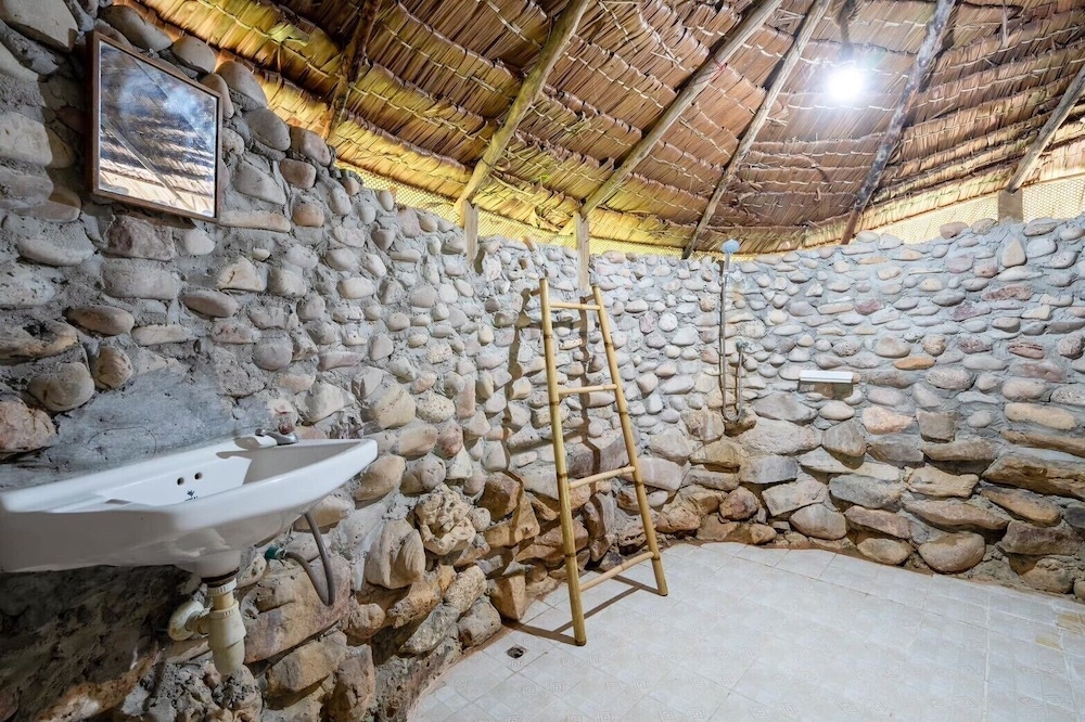 Standard Room - Photo 16