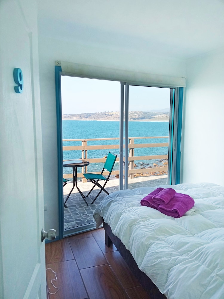 Basic Room, 1 Queen Bed, Ensuite, Sea View