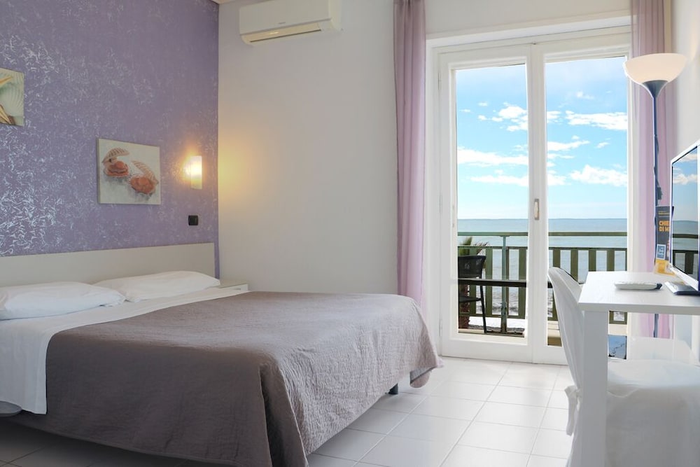 Double Room, Sea View
