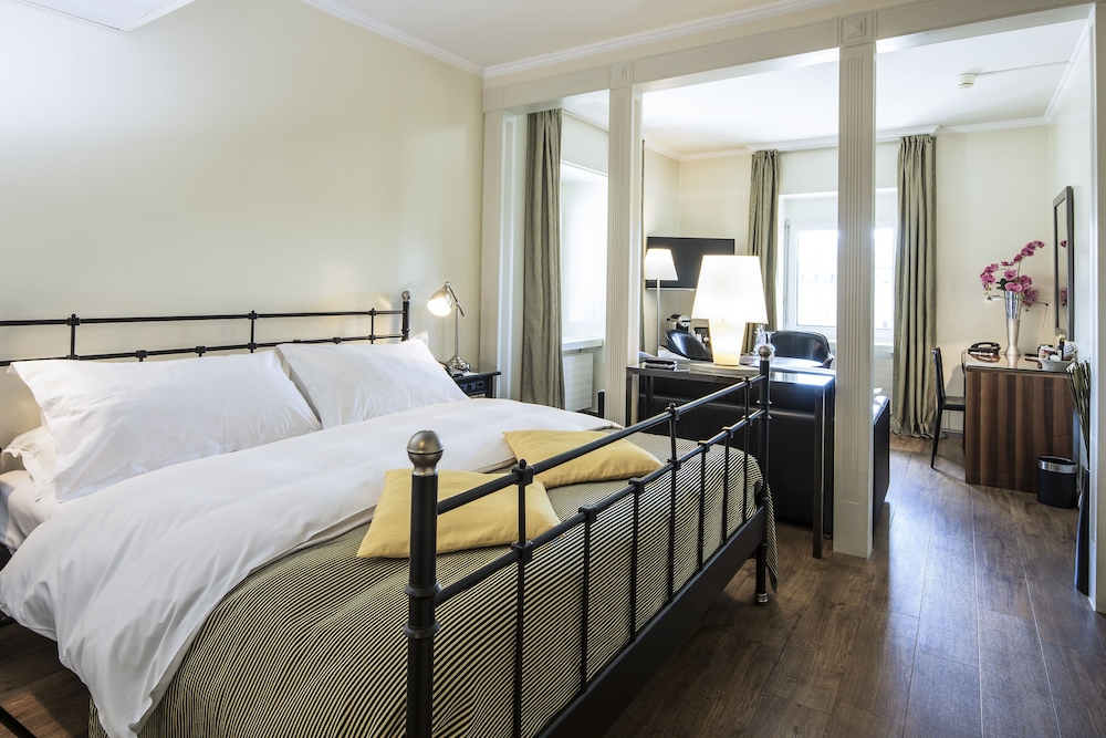 Junior Double Room, City View - Photo 4
