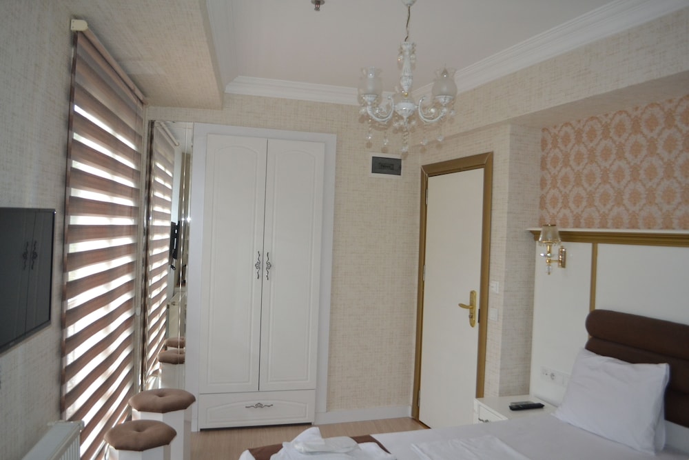 Economy Double Room photo 1