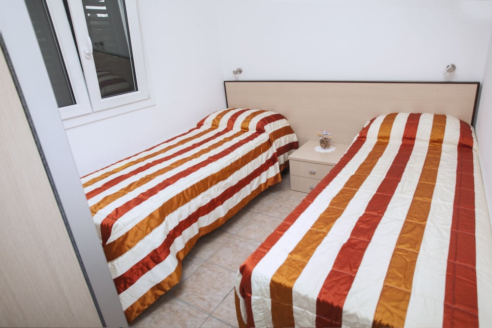 Premium Bungalow, 2 Bedrooms, Kitchen
