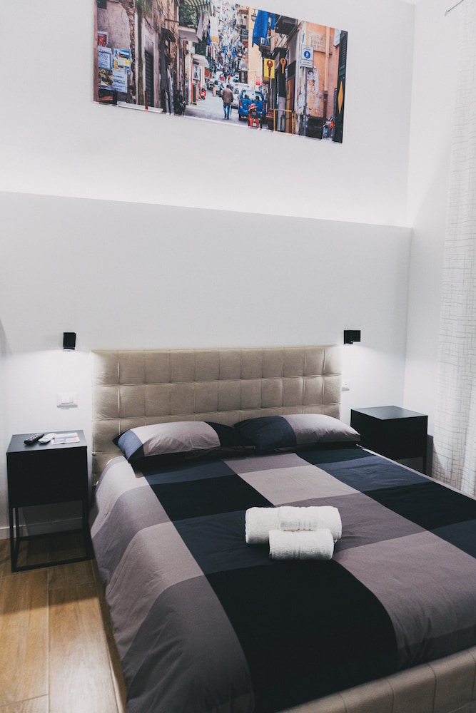 City Quadruple Room (86)