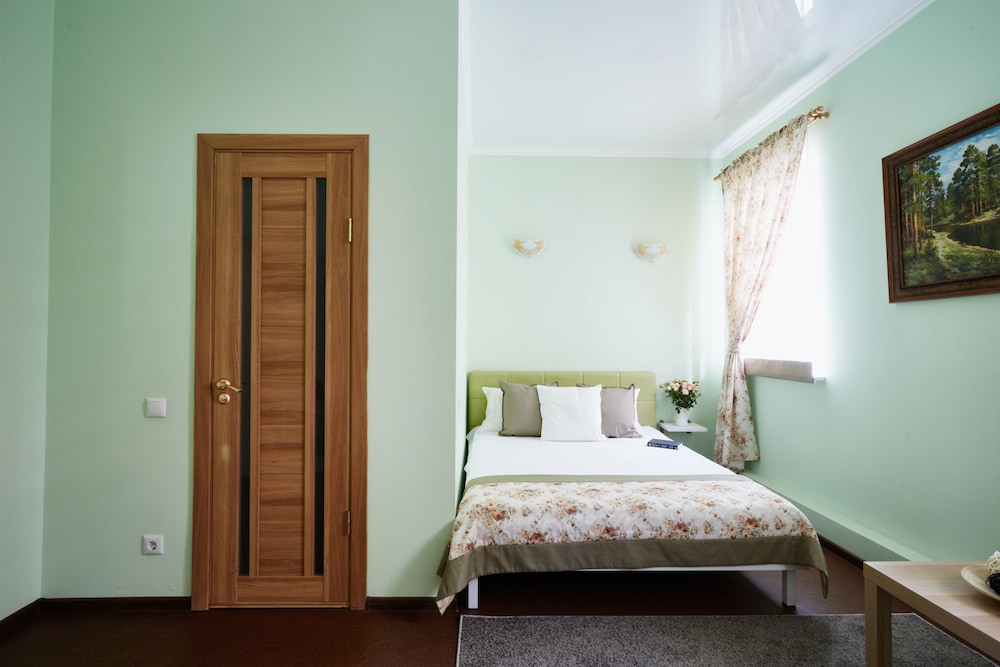 Basic Double Room