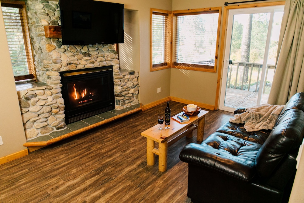 Lodgepole photo 3