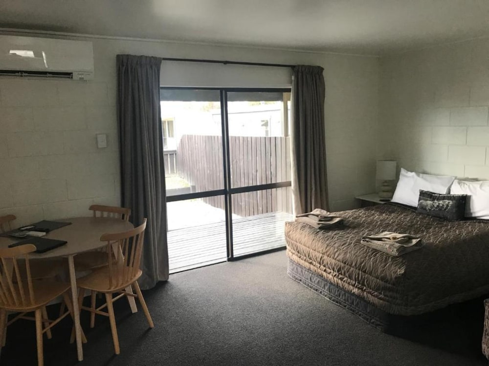Studio, 2 Double Beds