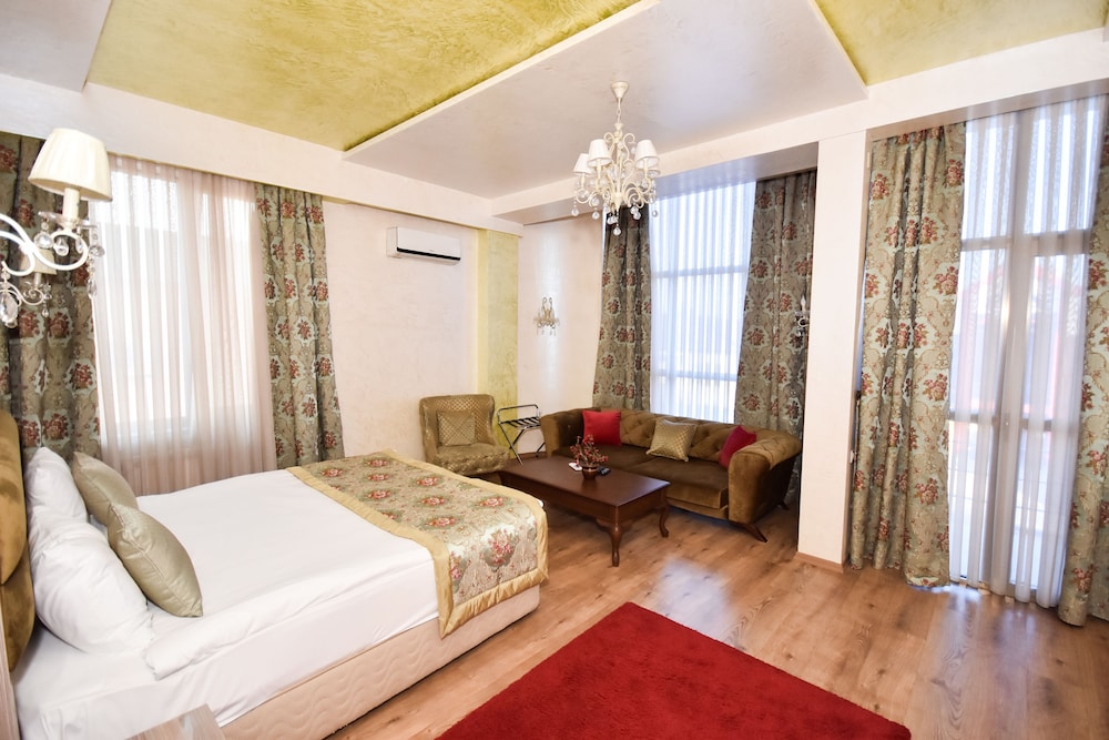 Business Room photo 3