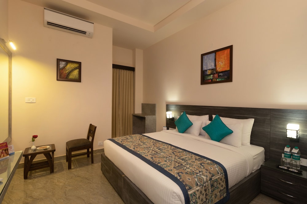 Deluxe Room - Photo 1