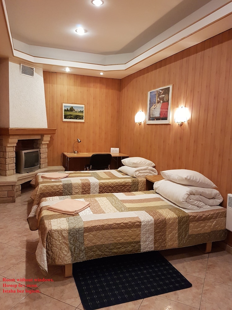 Economy Room, Shared Bathroom