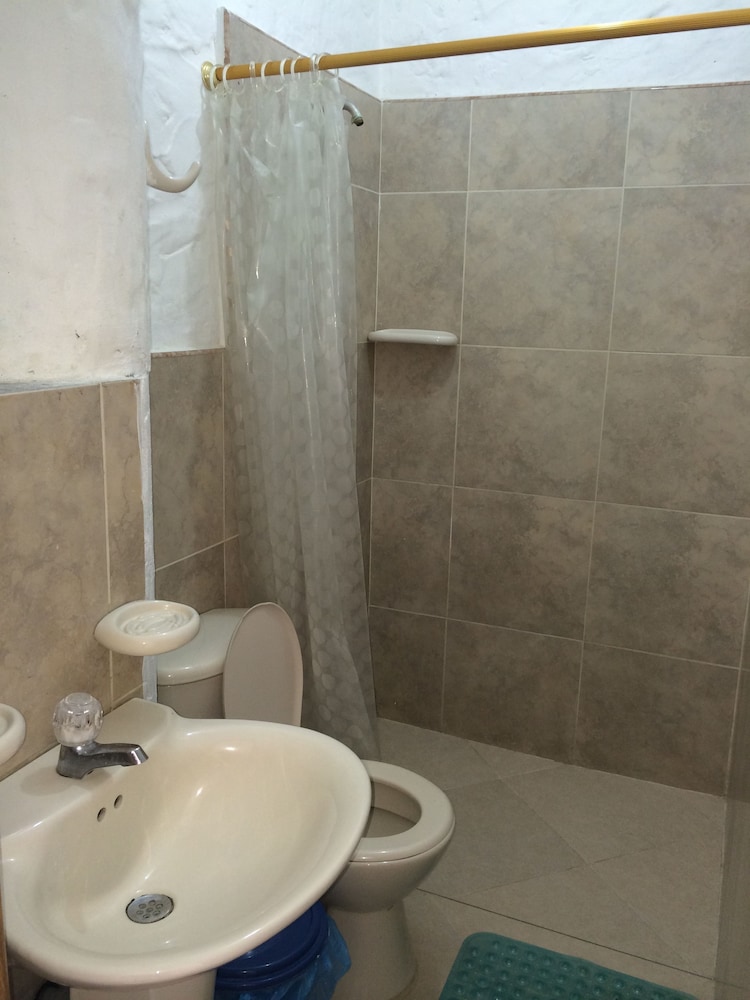 Double Room (With Air Conditioner) photo 3