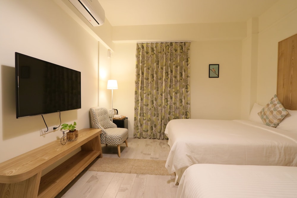 Family Quadruple Room, 2 Double Beds photo 3