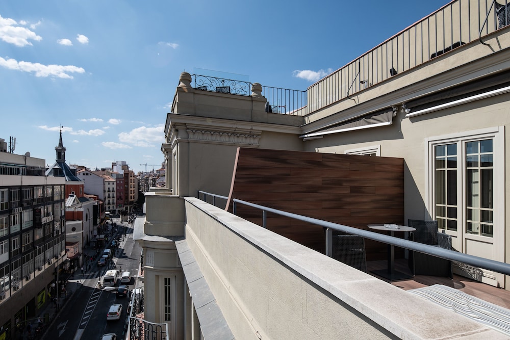 Superior Double or Twin Room, Terrace (Single Use)