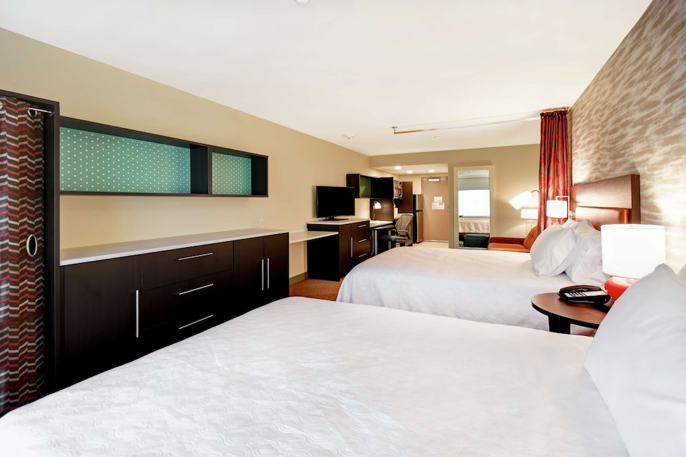 Studio, 2 Queen Beds, Accessible (Hearing)
