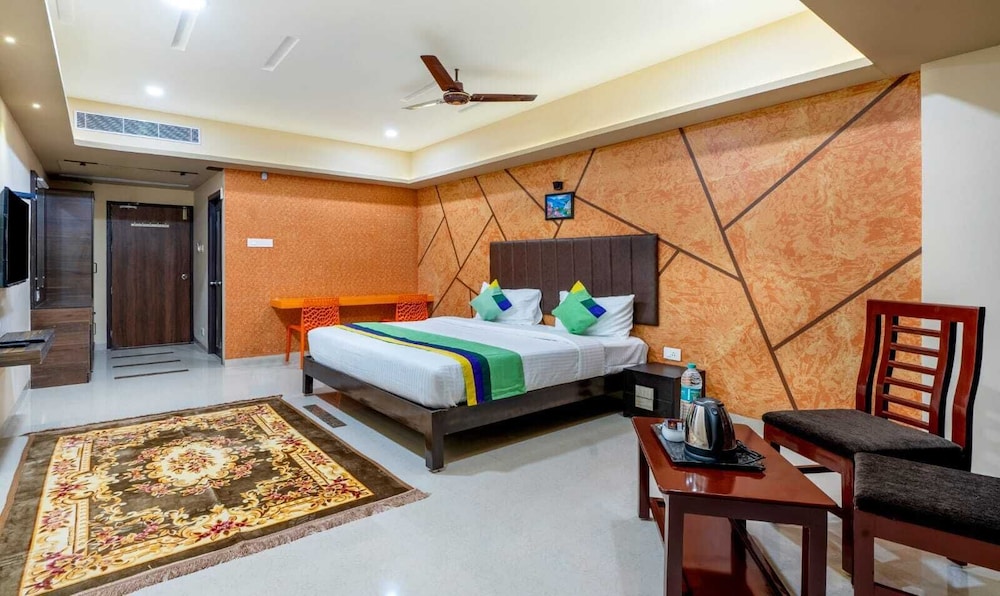 Deluxe Room, City View photo 2