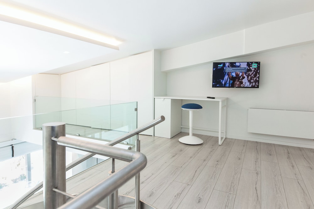 Luxury Apartment photo 3