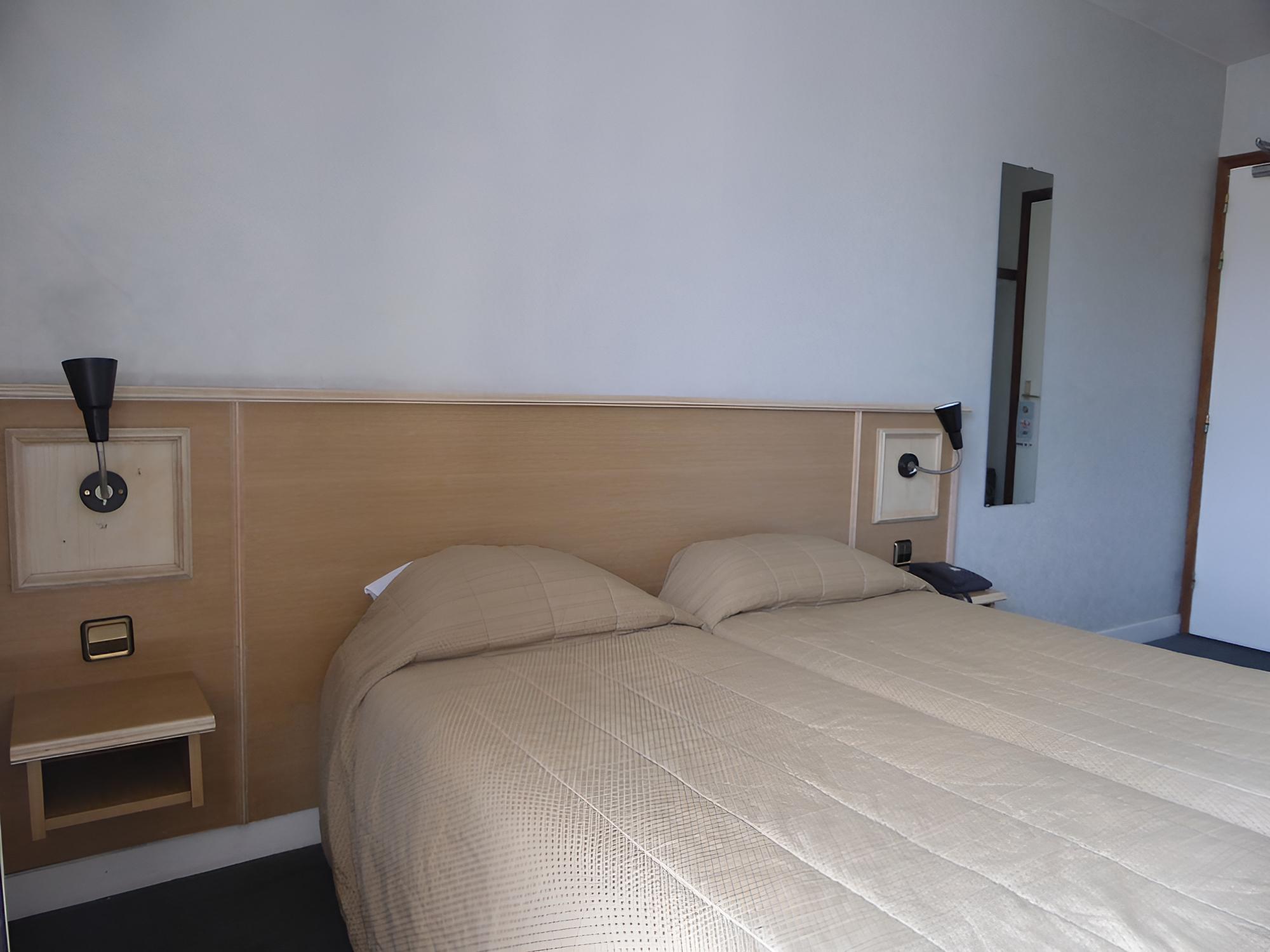 Twin Room photo 2