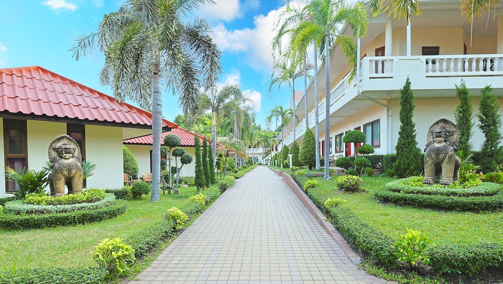 Deluxe Bungalow - Photo 5