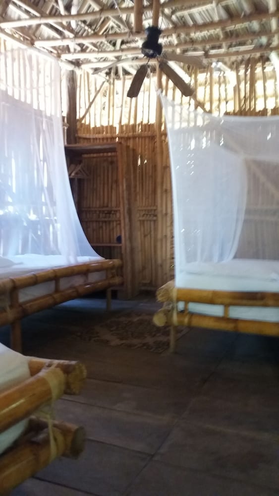 Traditional Cabin, Multiple Beds, Non Smoking, Private Bathroom photo 1