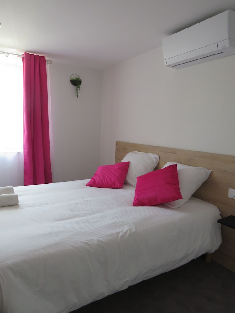 Family Double or Twin Room photo 1