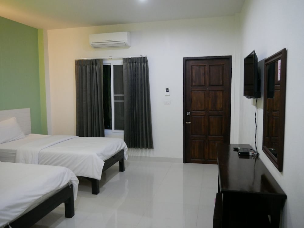 Standard Twin Room photo 2