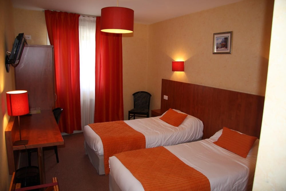 Standard Room, 2 Twin Beds photo 1