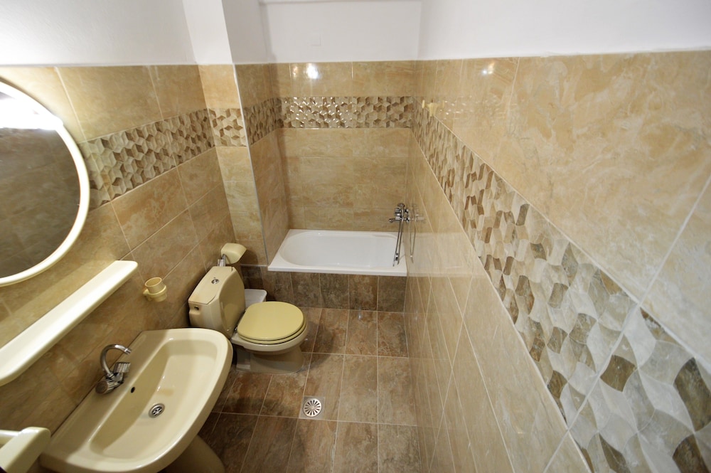Double or Twin Room photo 3
