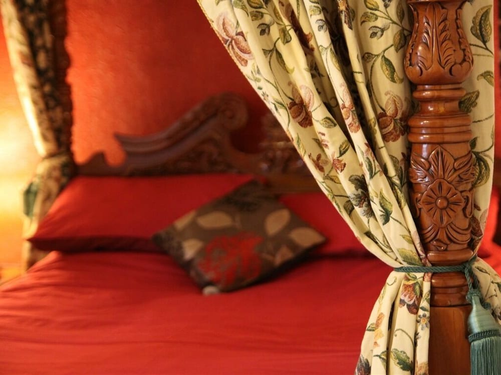 Double Room, Ensuite ((Four poster bed)) photo 2