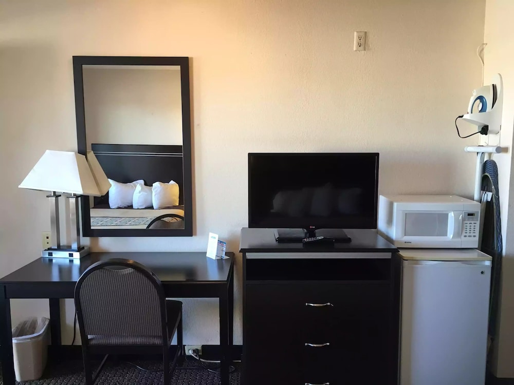 Room, 2 Double Beds, Non Smoking photo 3