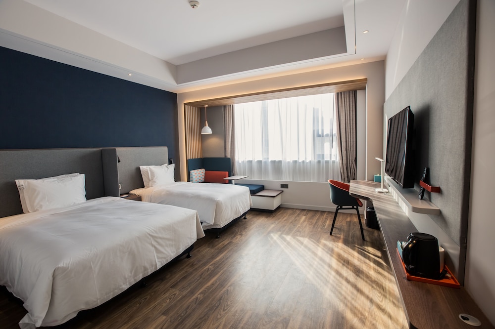 Standard Room, Multiple Beds